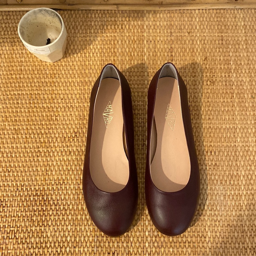 Cute red leather ballerinas
